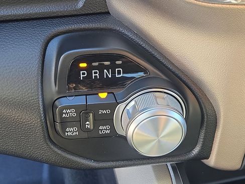 Used 2021 RAM 1500 Laramie image 12