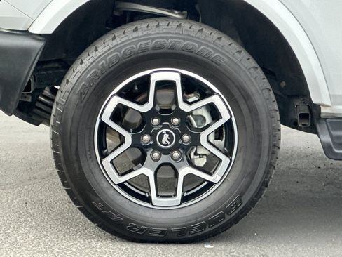 Used 2025 Ford Bronco Outer Banks AWD/4WD image 26
