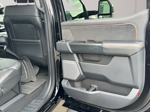 Used 2024 Ford F450 Platinum AWD/4WD image 18