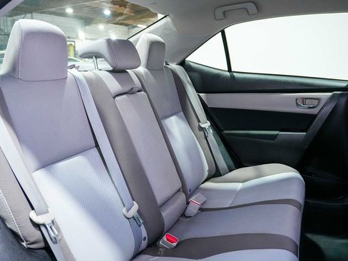 Used 2018 Toyota Corolla LE FWD image 22
