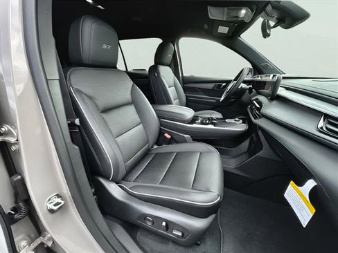 New 2026 Buick Enclave Sport Touring w/ Power Package FWD image 28