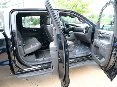 Used 2026 GMC Sierra 1500 AT4 w/ AT4 Preferred Package AWD/4WD image 50