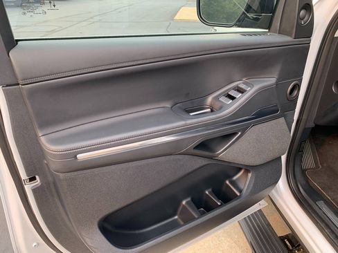 Certified 2025 Lincoln Navigator L Reserve AWD/4WD image 22