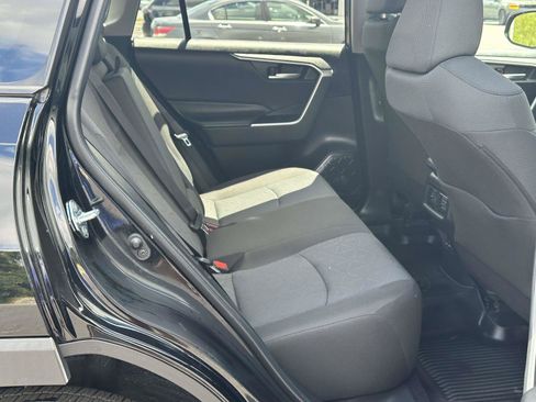 Used 2025 Toyota RAV4 XLE FWD image 7