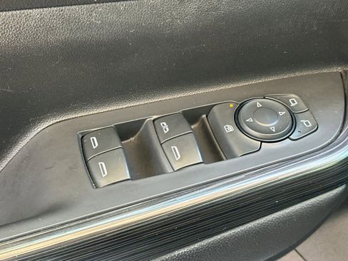 Used 2019 GMC Acadia SLT w/ LPO, Cargo Package FWD image 13