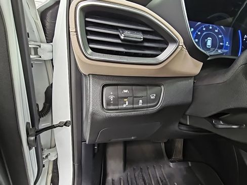 Used 2020 Hyundai Santa Fe Limited image 27
