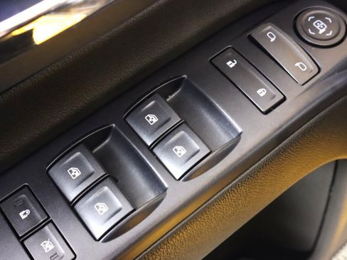 Used 2018 Chevrolet Silverado 1500 W/T w/ Trailering Package image 24