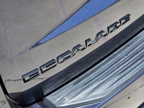 Used 2022 Cadillac Escalade Sport Platinum AWD/4WD image 26