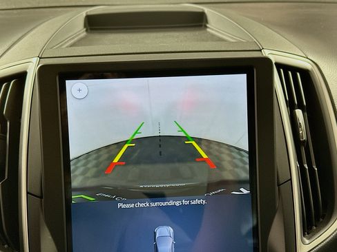 Used 2023 Ford Edge SEL image 21