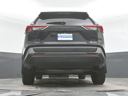 Used 2020 Toyota RAV4 XLE FWD image 44