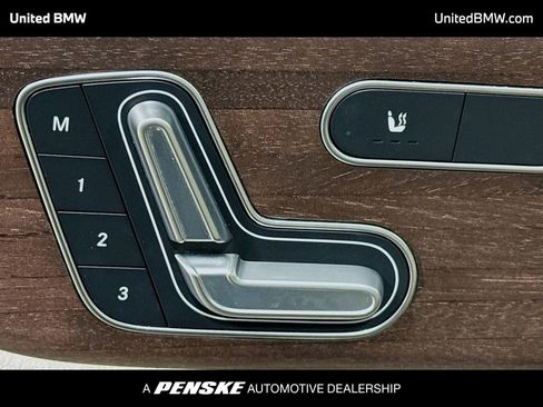 Used 2023 Mercedes-Benz GLB 250 GLB 250 image 4