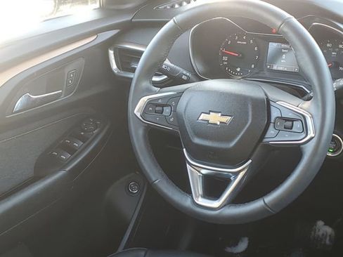 Used 2023 Chevrolet TrailBlazer ACTIV w/ Sun and Liftgate Package image 25