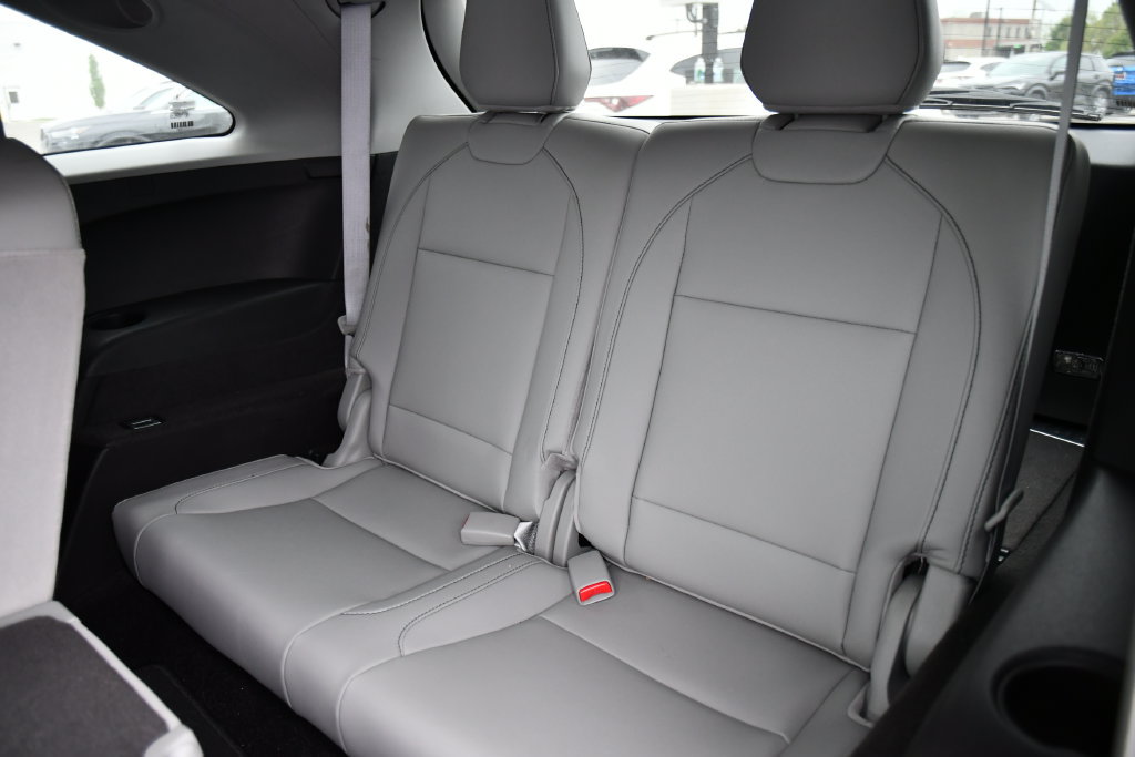 Used 2020 Acura MDX w/ Technology Package AWD/4WD image 19