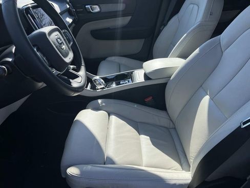 Used 2023 Volvo XC40 B4 Plus w/ Driver Assist Package image 24