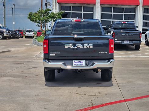 New 2026 RAM 1500 4x4 Crew Cab image 8