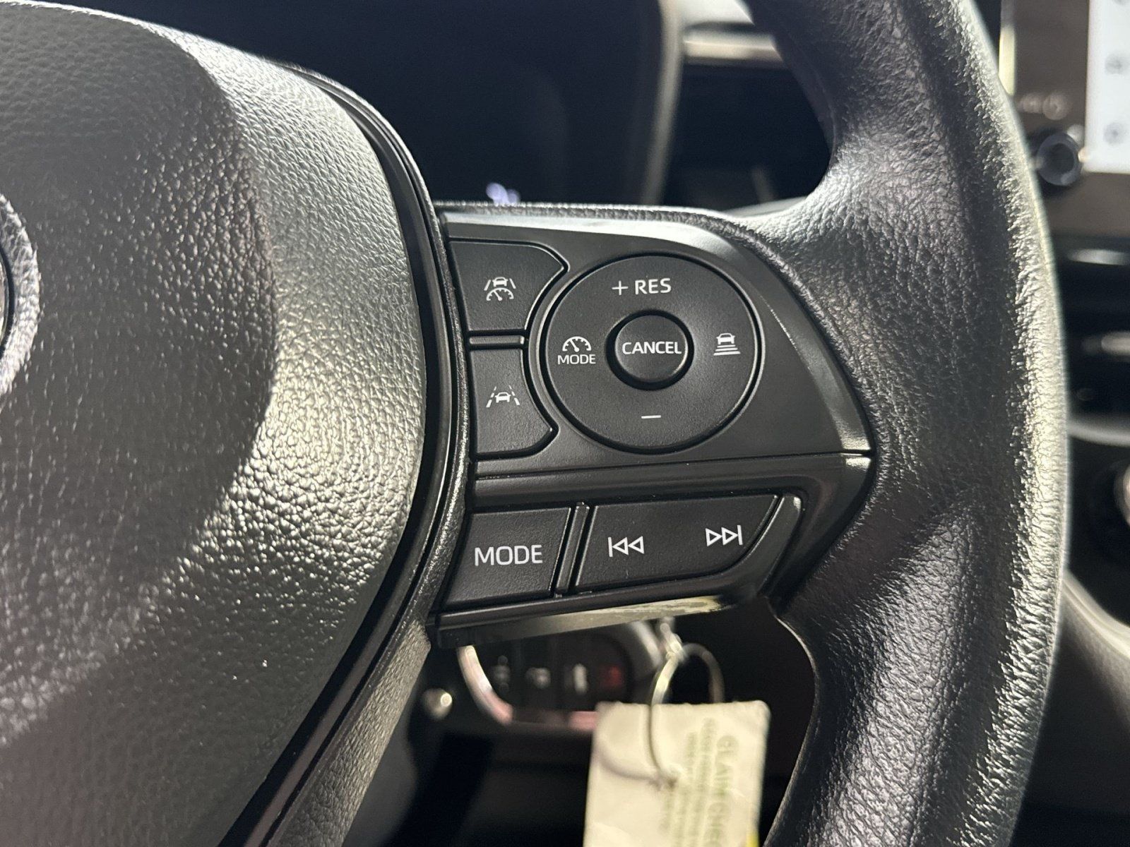 Used 2026 Toyota Corolla LE FWD image 44