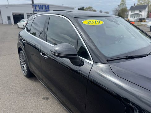 Used 2019 Porsche Cayenne S AWD/4WD image 13