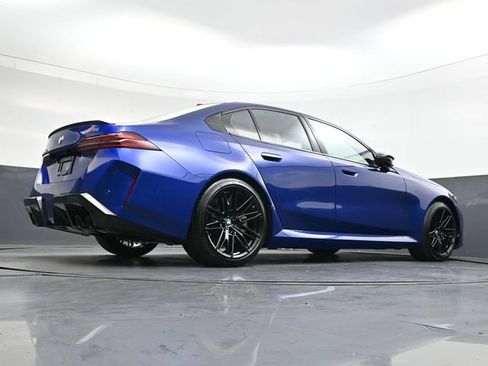 Used 2025 BMW M5 w/ Carbon Package AWD/4WD image 31