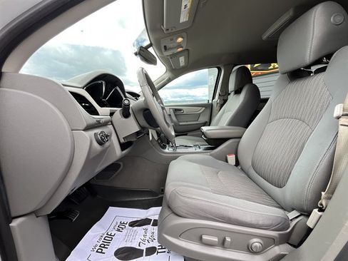 Used 2016 Chevrolet Traverse LT AWD/4WD image 17