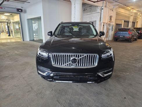 Certified 2024 Volvo XC90 B6 Plus w/ Protection Package Premier AWD/4WD image 6
