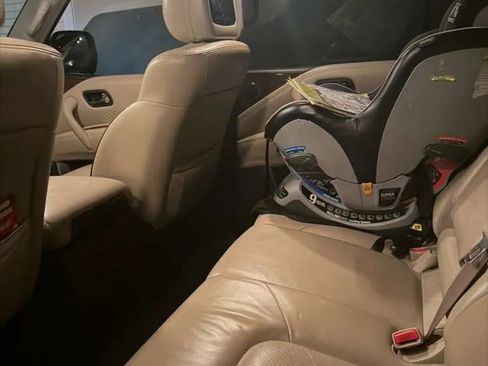 Used 2017 Nissan Armada SL w/ Moonroof Package image 4