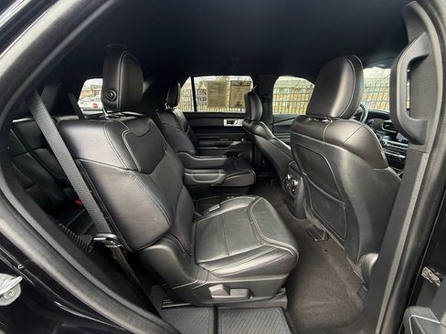 Used 2020 Ford Explorer ST w/ ST Street Pack image 14