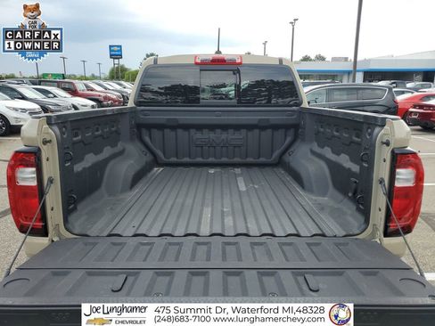 Certified 2023 GMC Canyon AT4 w/ AT4 Premium Package AWD/4WD image 27