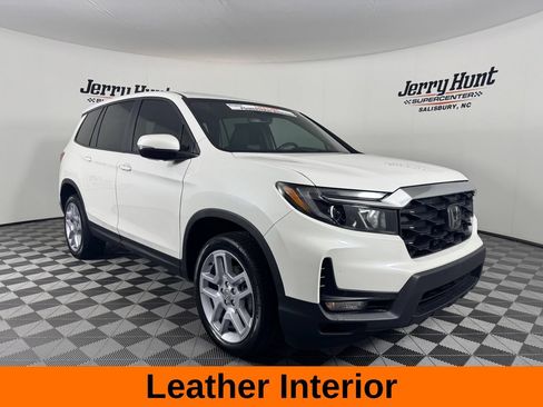 Used 2025 Honda Passport EX-L image 6