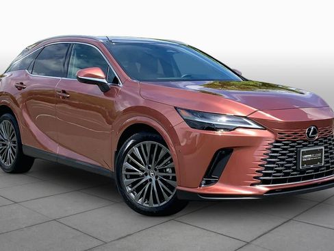 Used 2025 Lexus RX 350 AWD w/ Convenience Package image 3