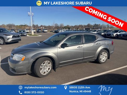 Used 2013 Dodge Avenger SE image 5
