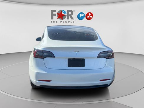 Used 2019 Tesla Model 3 Mid Range image 4