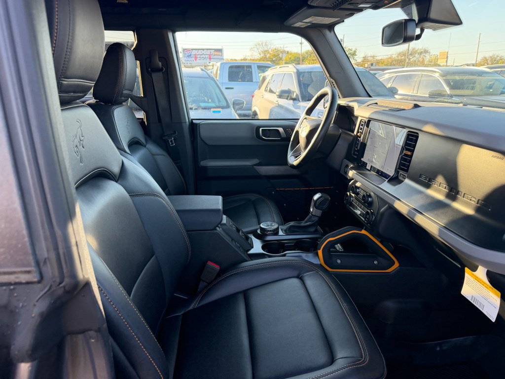 Used 2023 Ford Bronco Badlands w/ Sasquatch Package AWD/4WD image 16