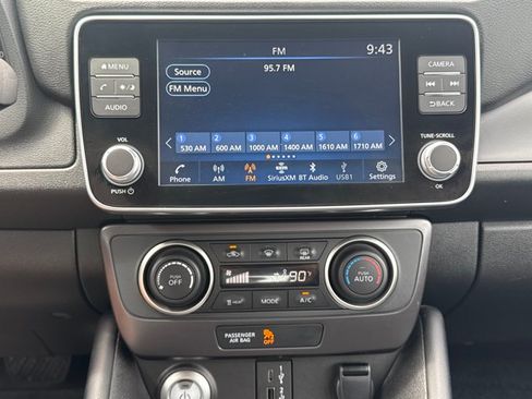 Certified 2025 Nissan Leaf S FWD image 14