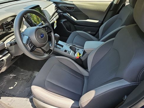 Used 2025 Subaru Crosstrek 2.5i Premium AWD/4WD image 18