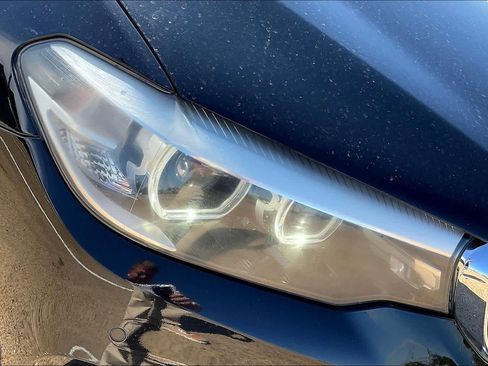 Used 2018 BMW 530e image 31