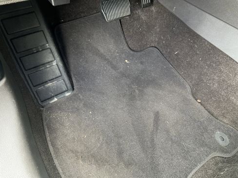 Used 2021 Lincoln Corsair FWD w/ Equipment Group 101A image 17