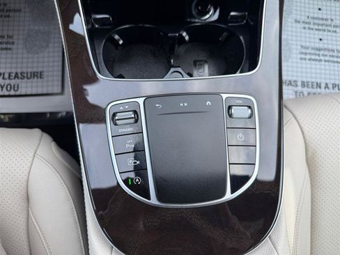 Used 2021 Mercedes-Benz E 350 Sedan image 33