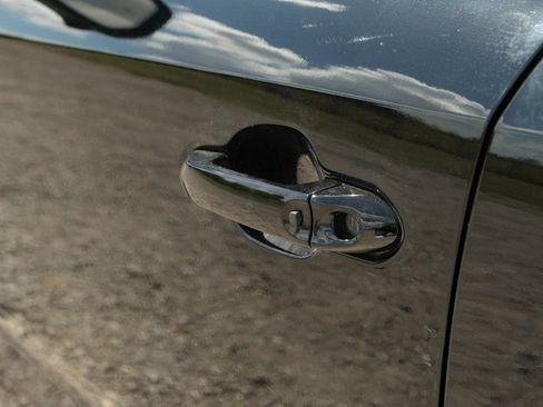 New 2025 VinFast VF 8 Plus image 26