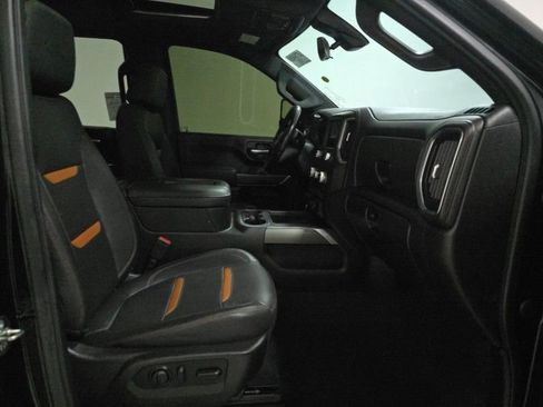 Used 2022 GMC Sierra 2500 AT4 w/ AT4 Premium Plus Package image 12