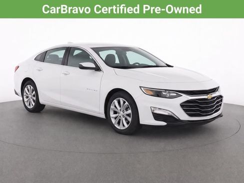 Used 2025 Chevrolet Malibu LT FWD image 2