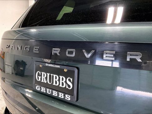 Used 2025 Land Rover Range Rover SE AWD/4WD image 39