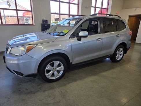Used 2014 Subaru Forester 2.5i Limited AWD/4WD image 3