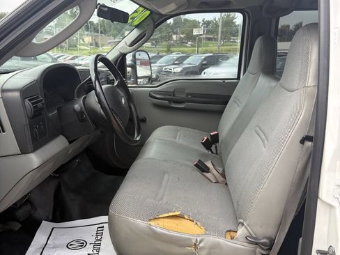 Used 2005 Ford F250 XL image 11