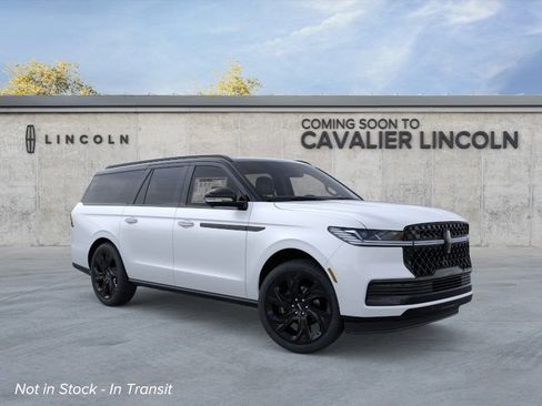 New 2026 Lincoln Navigator L Black Label AWD/4WD image 7