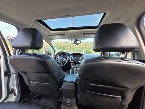 Used 2012 Ford Focus SEL image 31