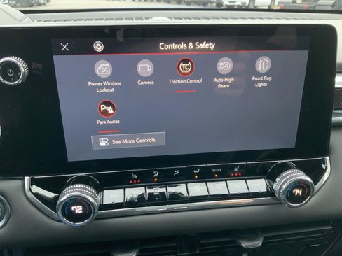 New 2026 GMC Canyon Elevation w/ Convenience Package image 37