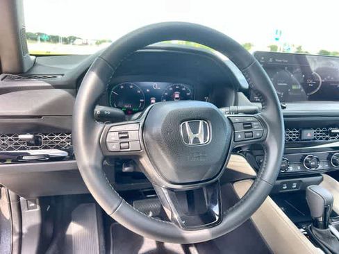 Used 2026 Honda Accord EX-L image 17