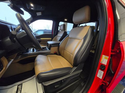 Used 2025 Ford F350 Lariat w/ Chrome Package image 8