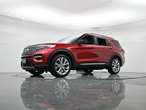 Used 2021 Ford Explorer Platinum w/ Equipment Group 601A AWD/4WD image 36