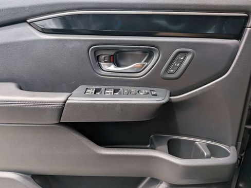 Used 2025 Honda Pilot EX-L image 27